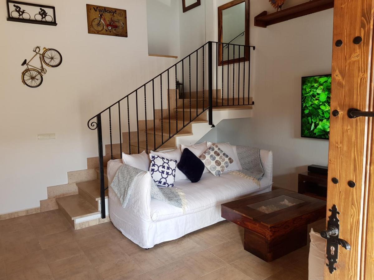 Villa Milagro - 3 Bedroom Finca Style Villa With Pool Near Golf Course/Beaches - Air Cond. Польенса Экстерьер фото